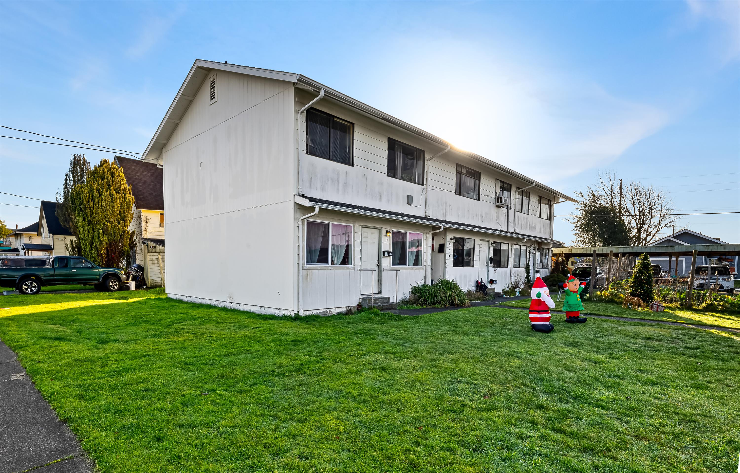 505 24th St - 3
