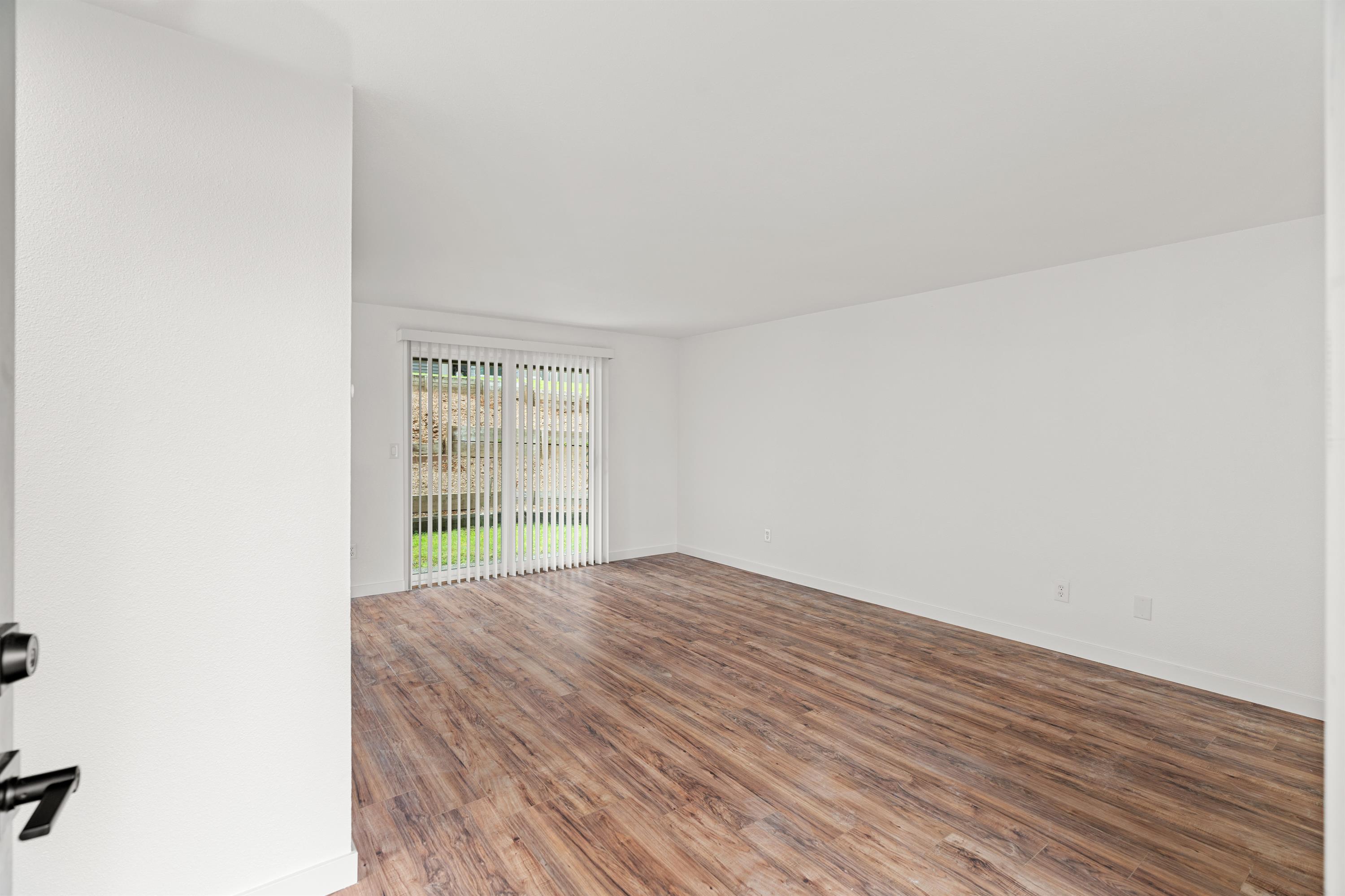 807 East Park Avenue - 19