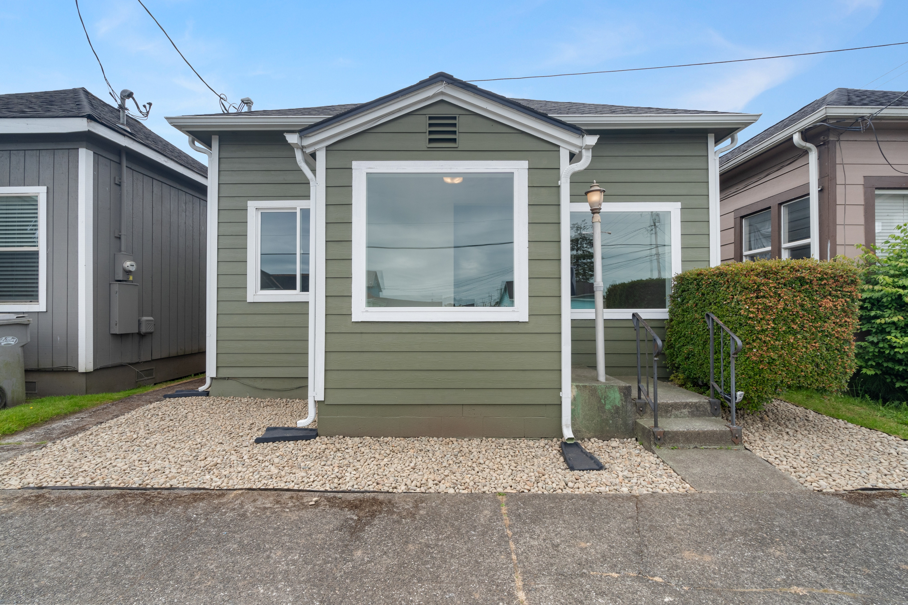207 North Alder Street