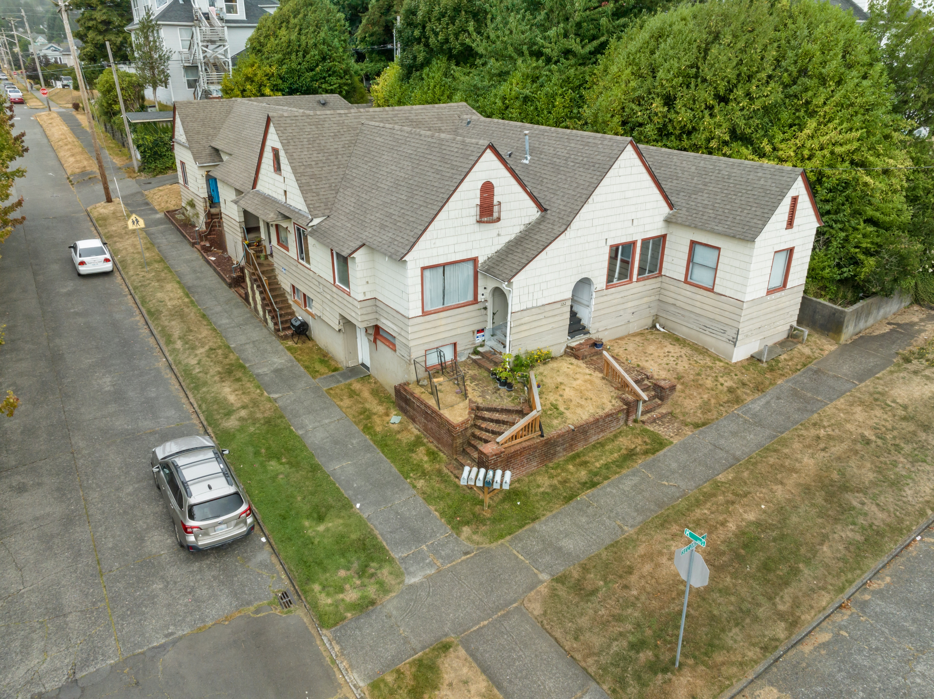 122 West Second Street - 304