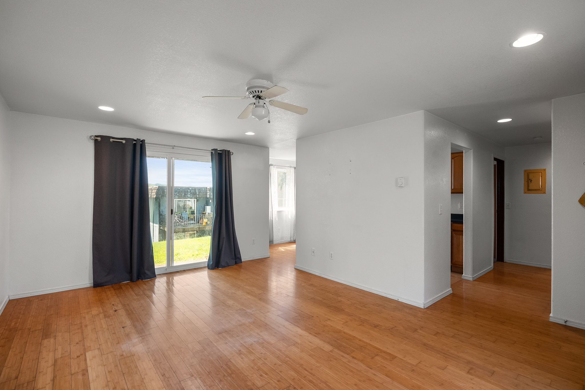 807 East Park Avenue - 7